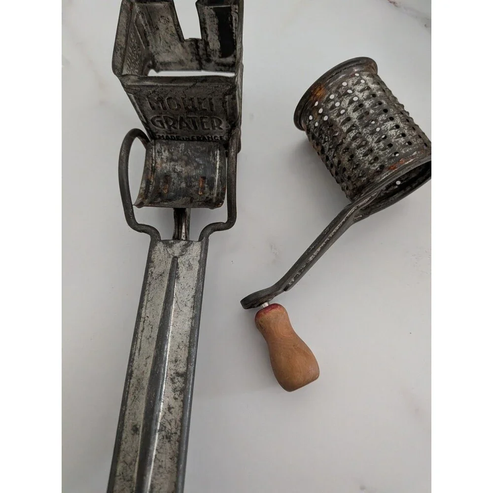 Mouli vintage hand